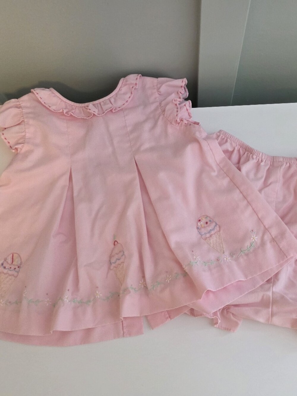 The Proper Peony 4t Pink Outfit Set w/ Cupcake Embroidery Heirloom Smocked Brand